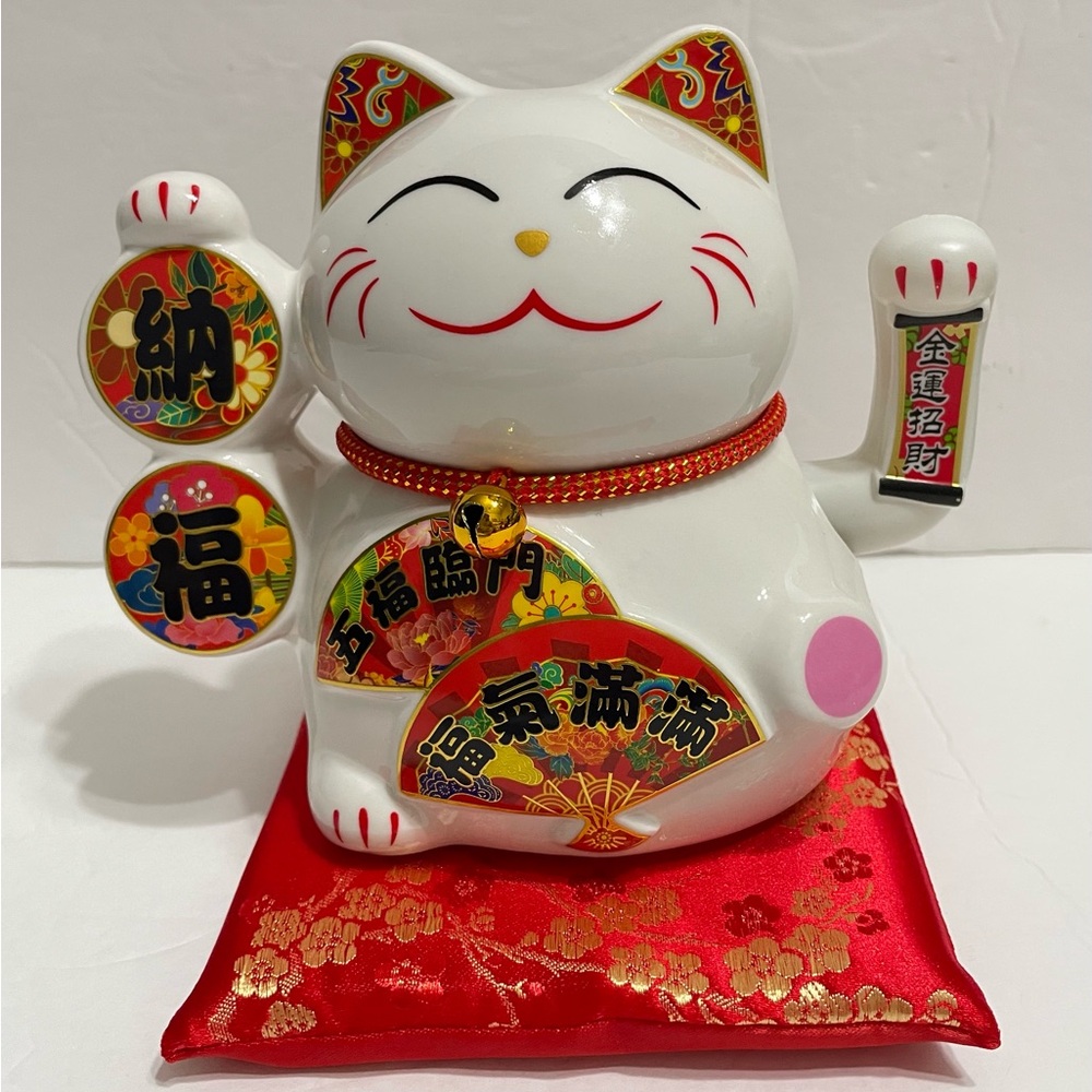Porcelain Lucky Hands Waving Fortune Cat- 纳福 White  5” Tall